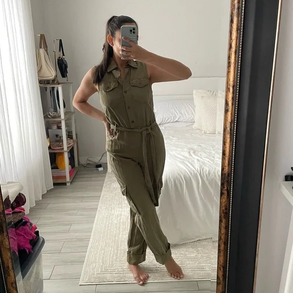Alice + Olivia Joel Sleeveless Cargo Jumpsuit - Olive Green - Picture 1 of 6